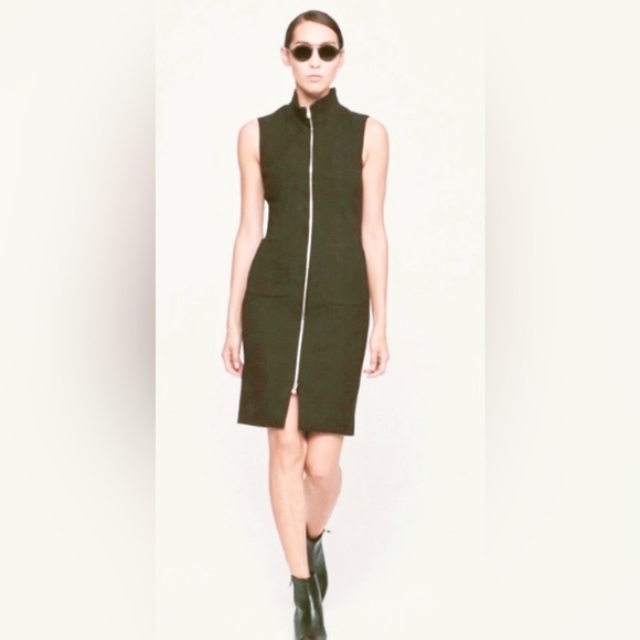 L'Agence 🍸🫒 Olive Green
Mock Neck Knee-Length Dress
Size: XS I US 0 - Picture 6 of 6